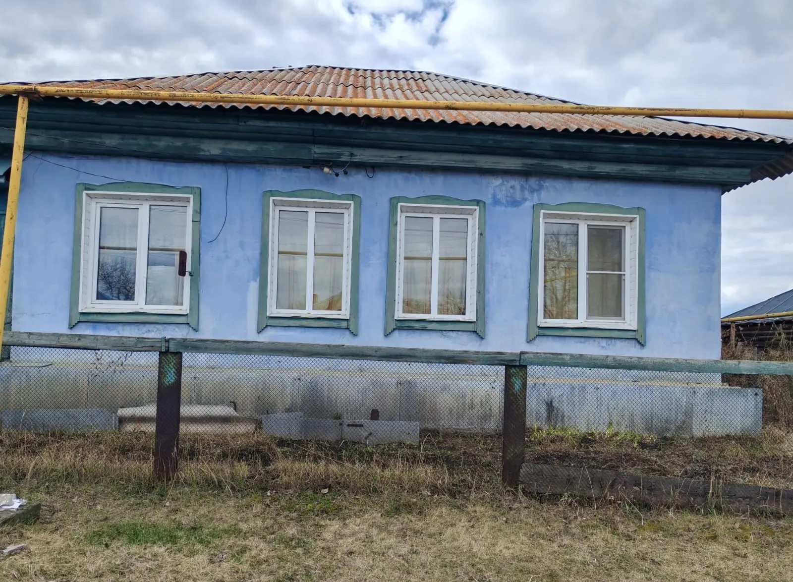 Дом г. Касли. Заливной дом (в доме зимой очень тепло,летом в жару прохладно), газовое о...