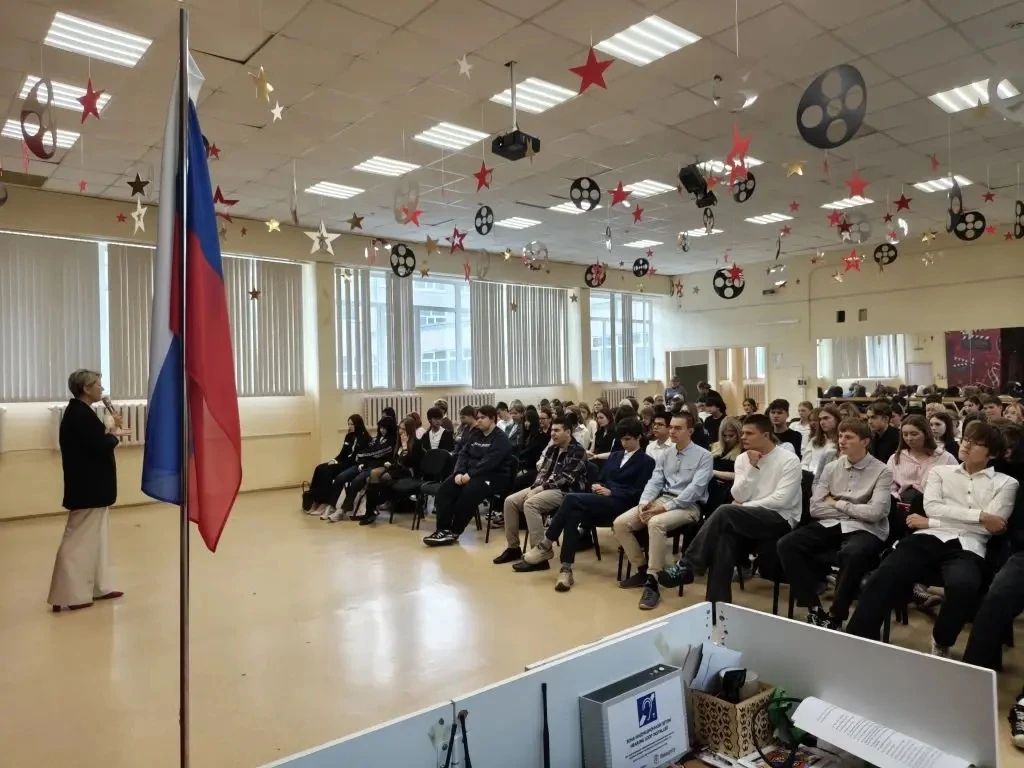 В школе состоялась встреча в рамках мероприятия «Лицом к лицу» со специалистом Лыкина Н...