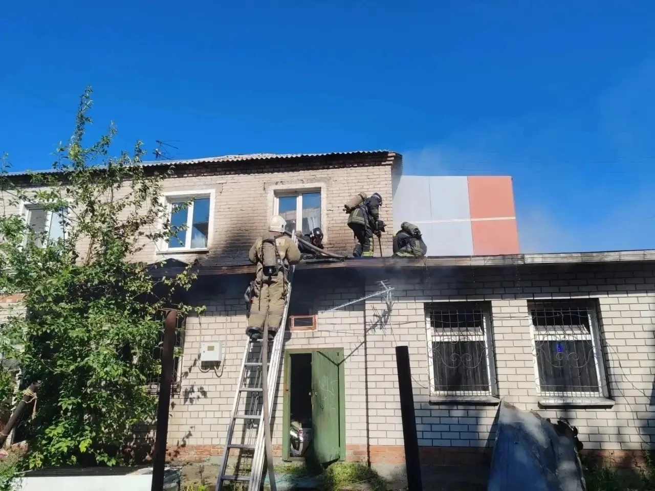 😢 Двое детей погибли при пожаре в Барнауле