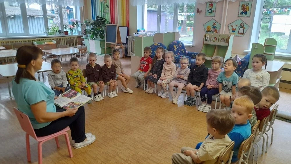 Сегодня в  группе "Одуванчик"  прошёл День сказок, который был посвящен богатой и удиви...