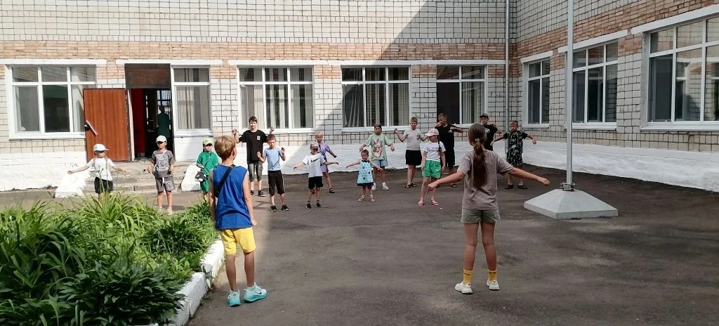 ДЕНЬ ВОЗДУХА В ЛАГЕРЕ! 🌍
Сегодняшний день получился по-настоящему свежим и вдохновляющим! Наш лагер