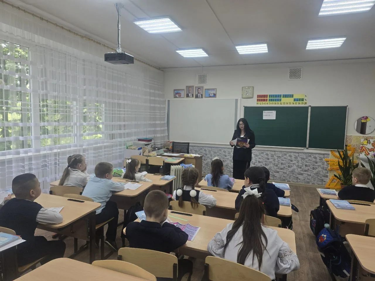 ✅Сегодня для учащихся 1-Б класса, школы № 1, культорганизатором Кировского парка  была ...