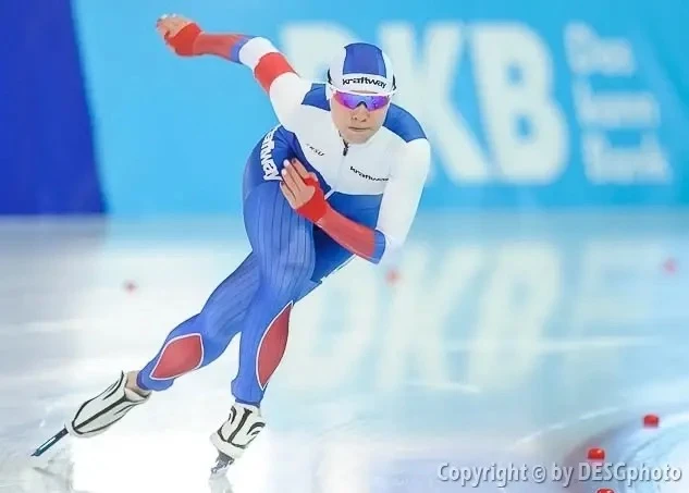Помогаю детям вырасти чемпионами 🏆  Привет! Я — Александра Качуркина, мастер спорта международного к