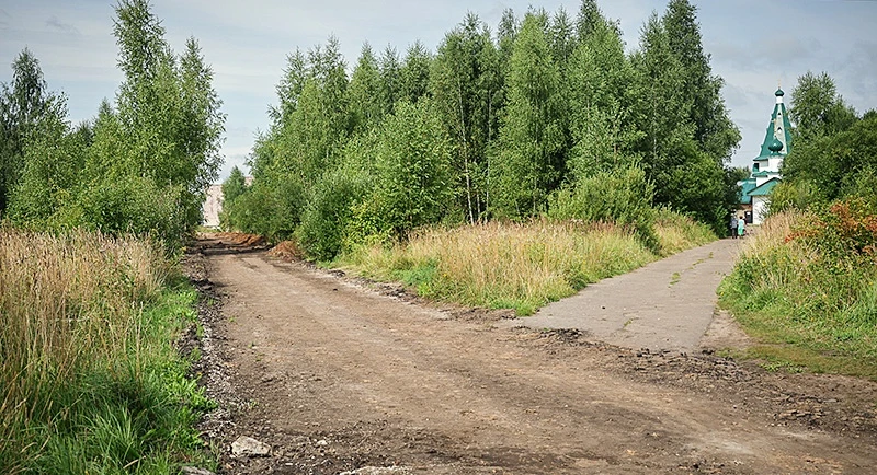 🔥Для удобства пешеходов: в Волжском обновляют несколько тротуаров по двум адресам.