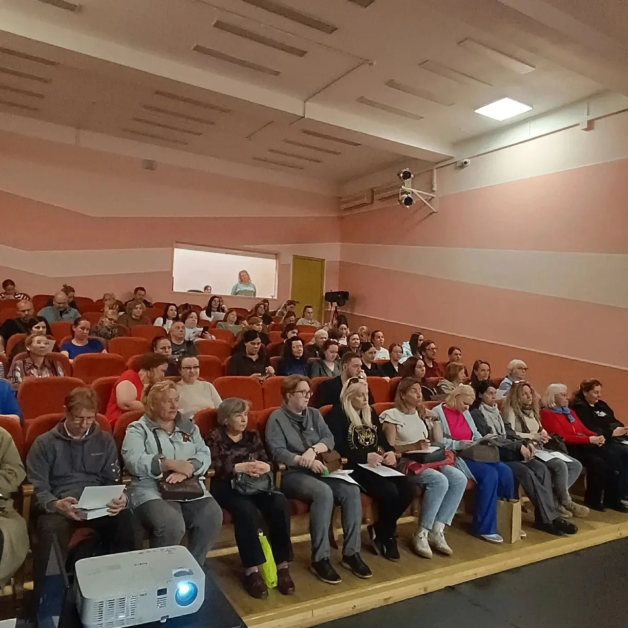 14 мая 2026 года в ГБУ ДО ДД(Ю)Т состоялось районное родительское собрание «Летняя оздо...