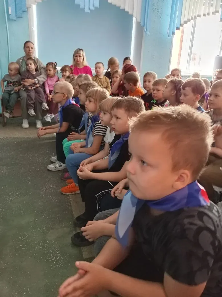 15 июня в стенах ООШ №8 прошел захватывающий квест "Орлята России", в котором приняли участие юные в