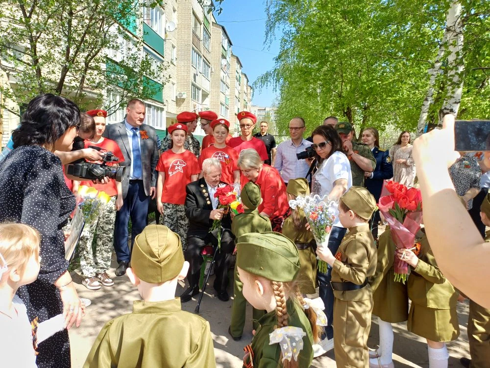 🇷🇺С ДНЕМ ПОБЕДЫ!!!
9 мая  – это священная дата, день, когда мы склоняем головы перед мужеством, ге