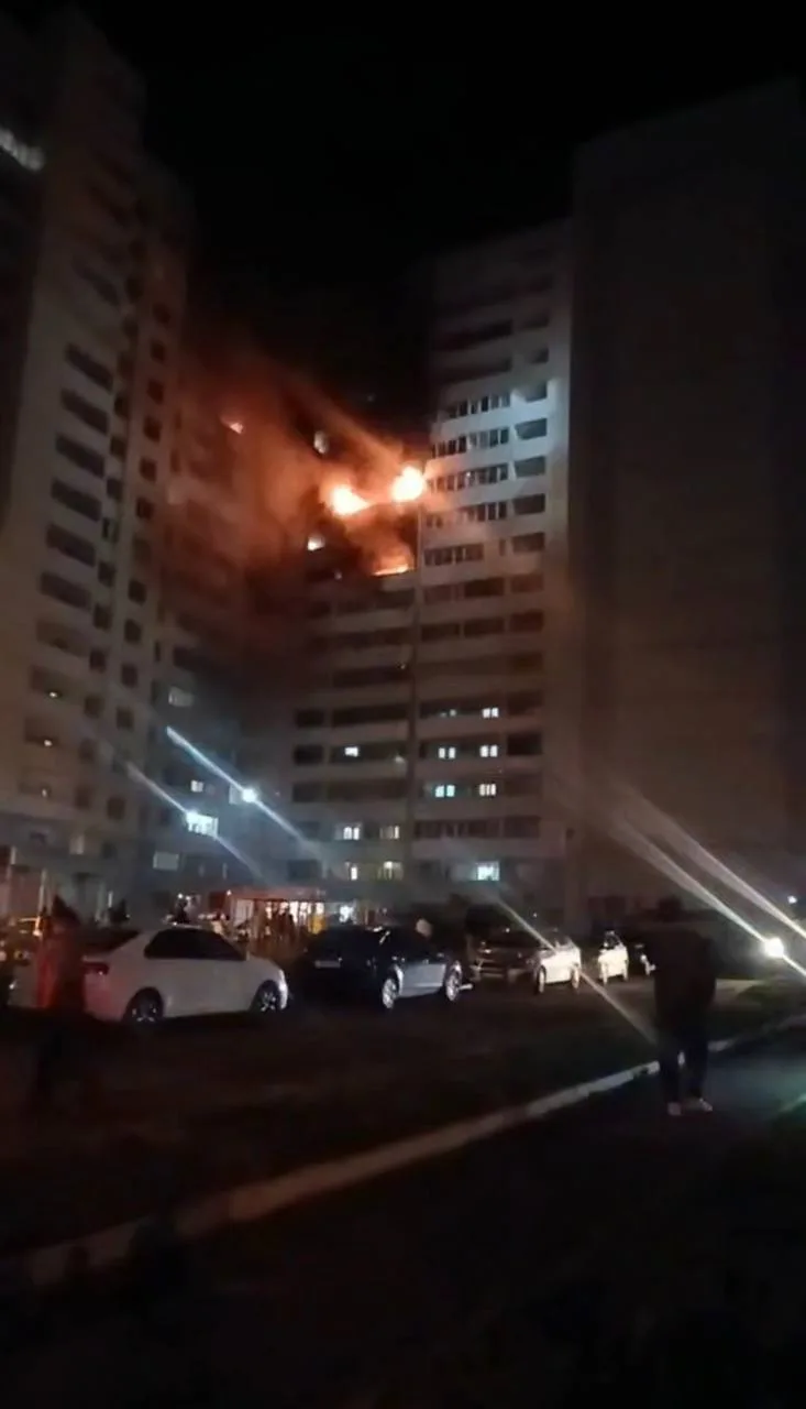 БПЛА атаковал жилой дом в Орле