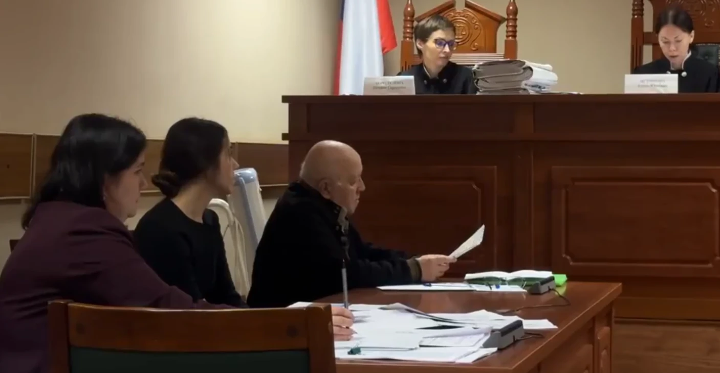 Жительница Невского района Нани Куланова уже более пяти лет судится из-за земли в Усть-...