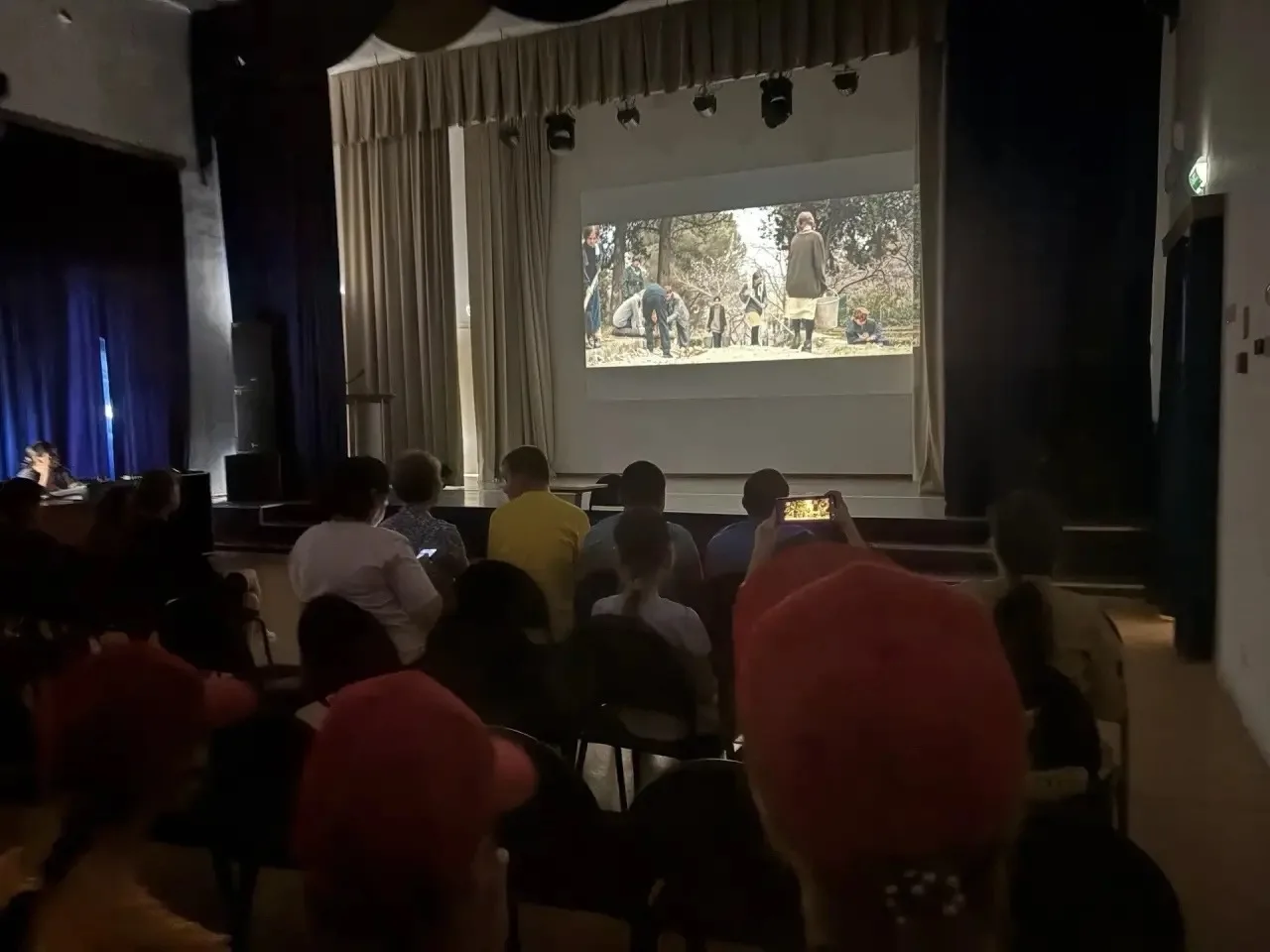 🌞Ранним солнечным утром город Мастеров пробудился к новой жизни.

🏋️‍♀️Как обычно, день начался с 