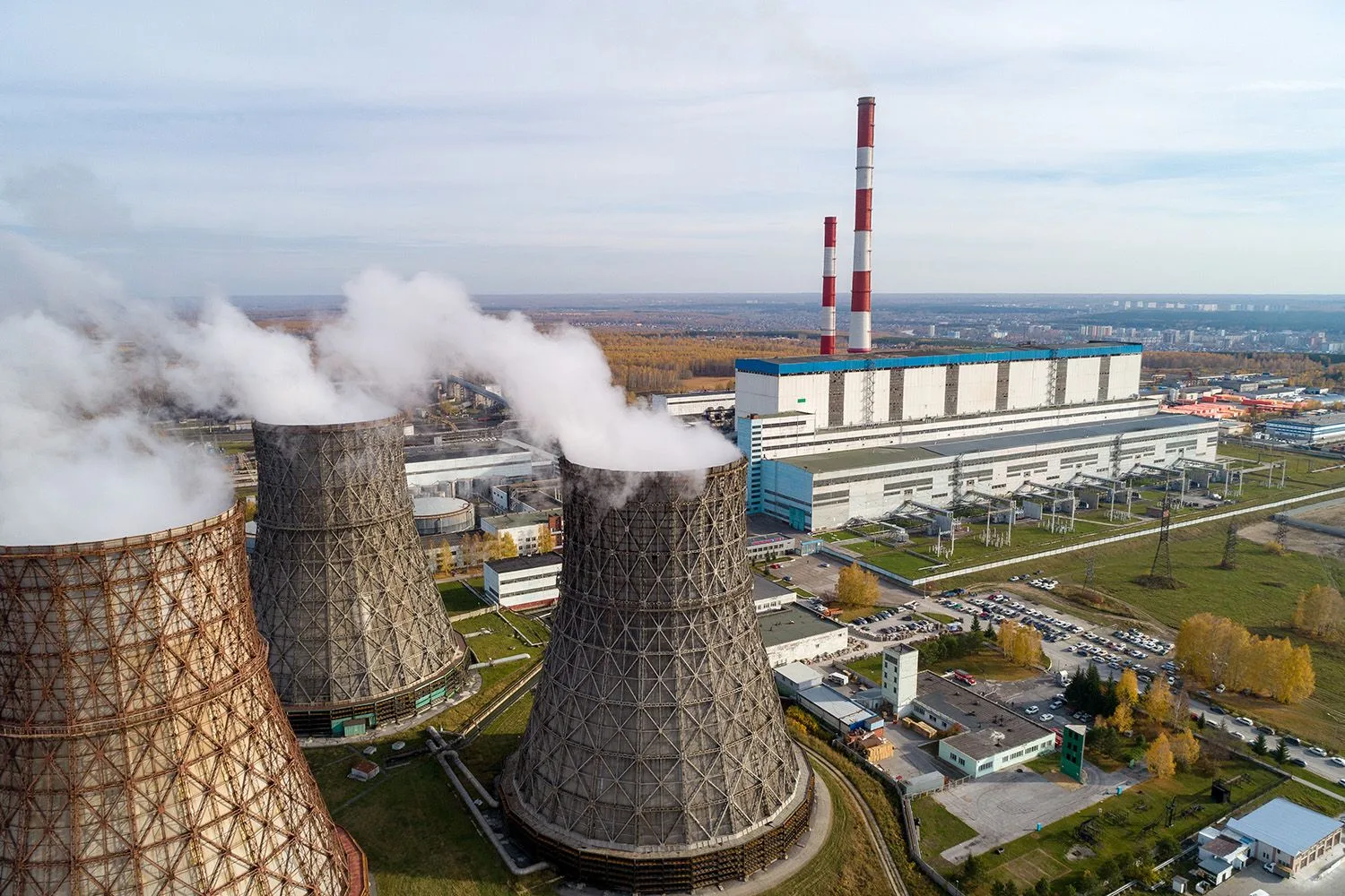 ⚡️🏭В первом полугодии Новосибирские ТЭЦ сохранили объем выработки электроэнергии на уровне прошлого