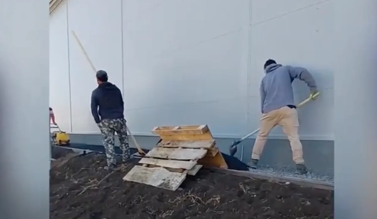 В Воронеже после рейда по общепитам выдворили 14 иностранных граждан