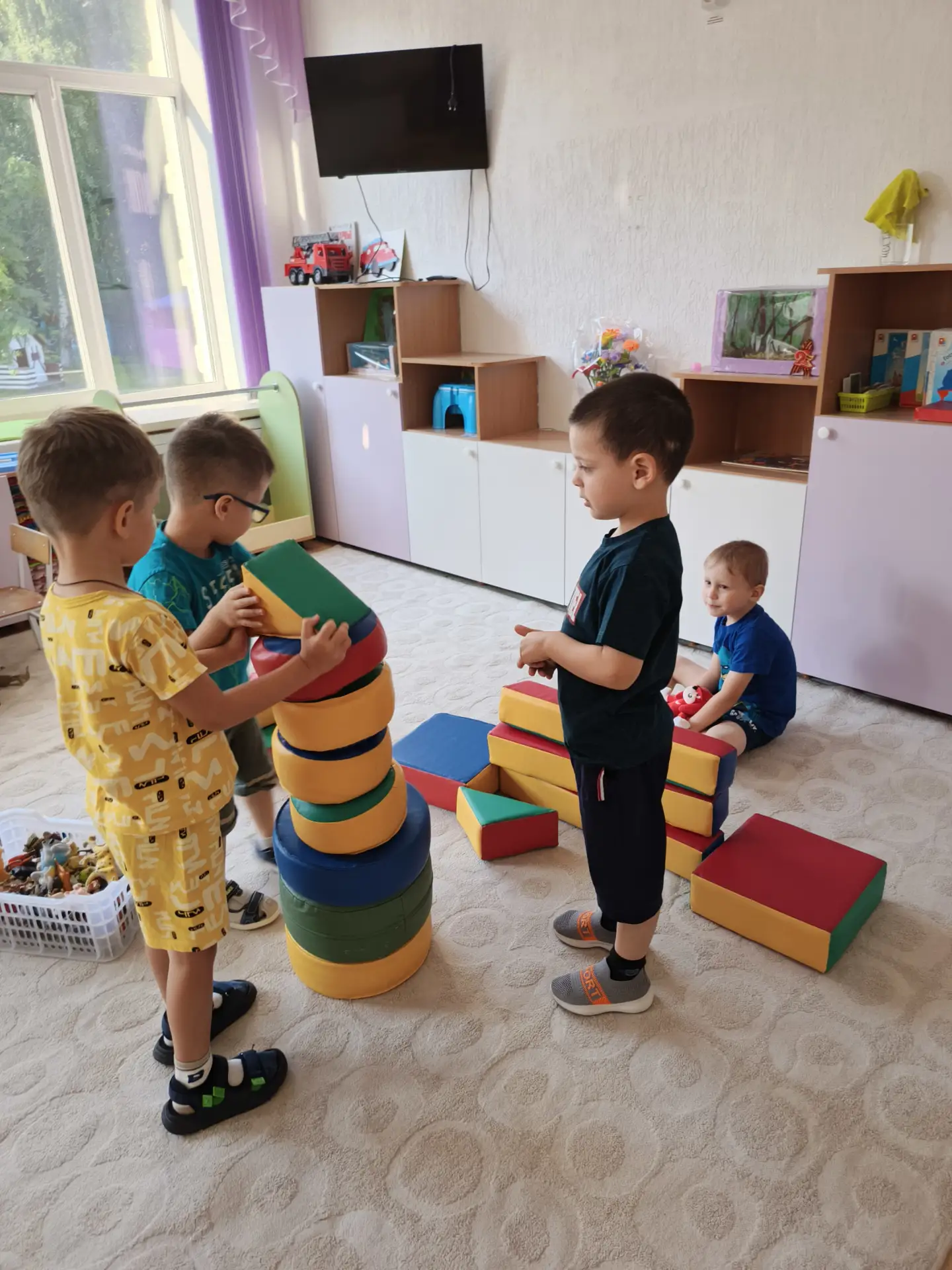 Мы построим теремок.