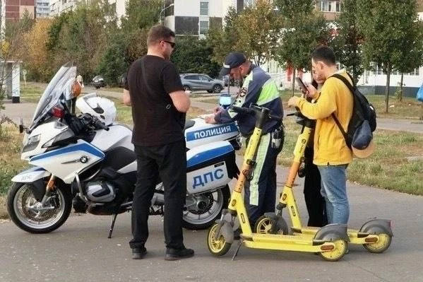 🚨 В Зеленограде арестовали пьяного самокатчика