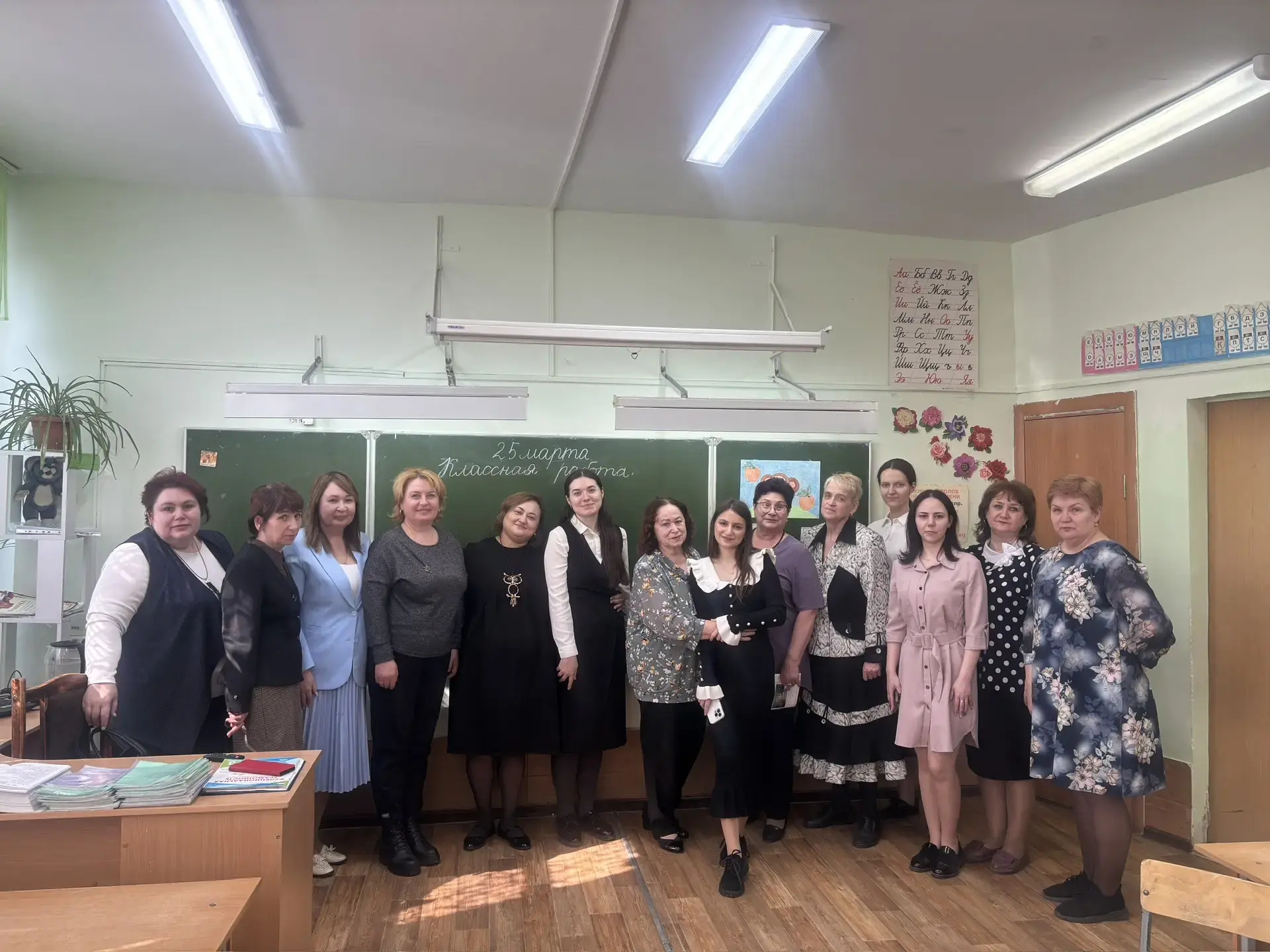 Школа — это пространство для творчества и роста! ✨  25 марта наша начальная школа превратилась в нас