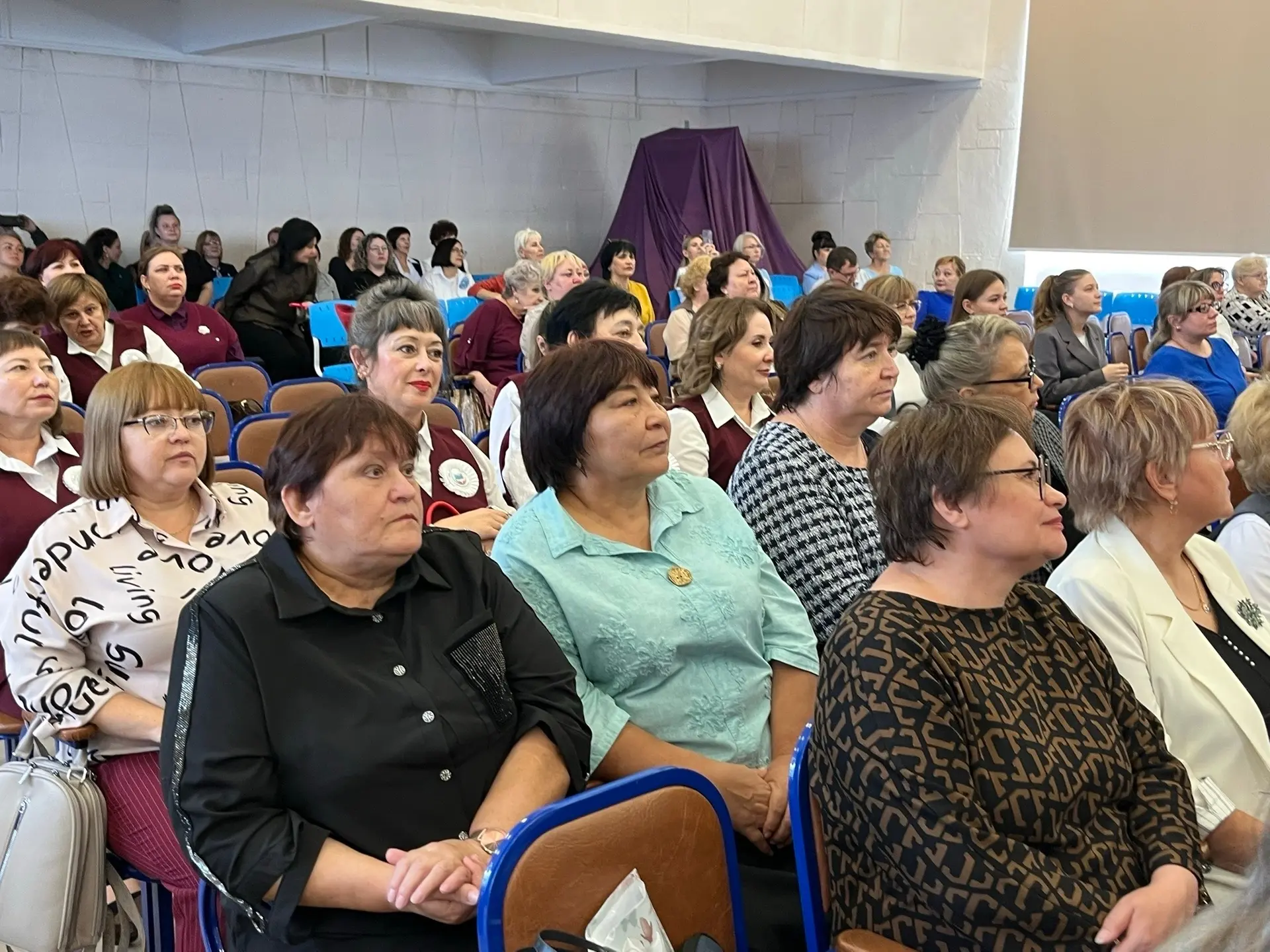👩‍🏫 В Краснокаменске чествовали педагогов и работников дошкольного образования