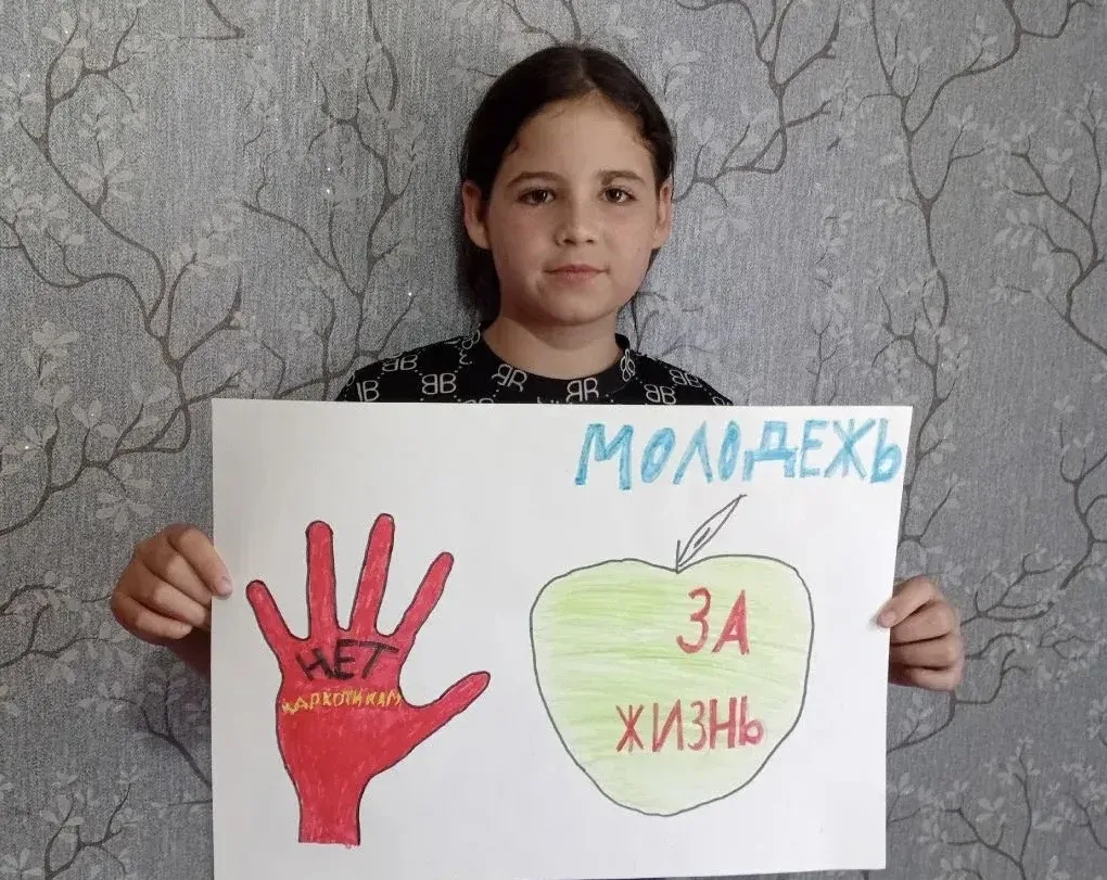 Толкачева Вероника из замещающей семьи Толкачевой А.С. из Обоянского района присоединяется к участию