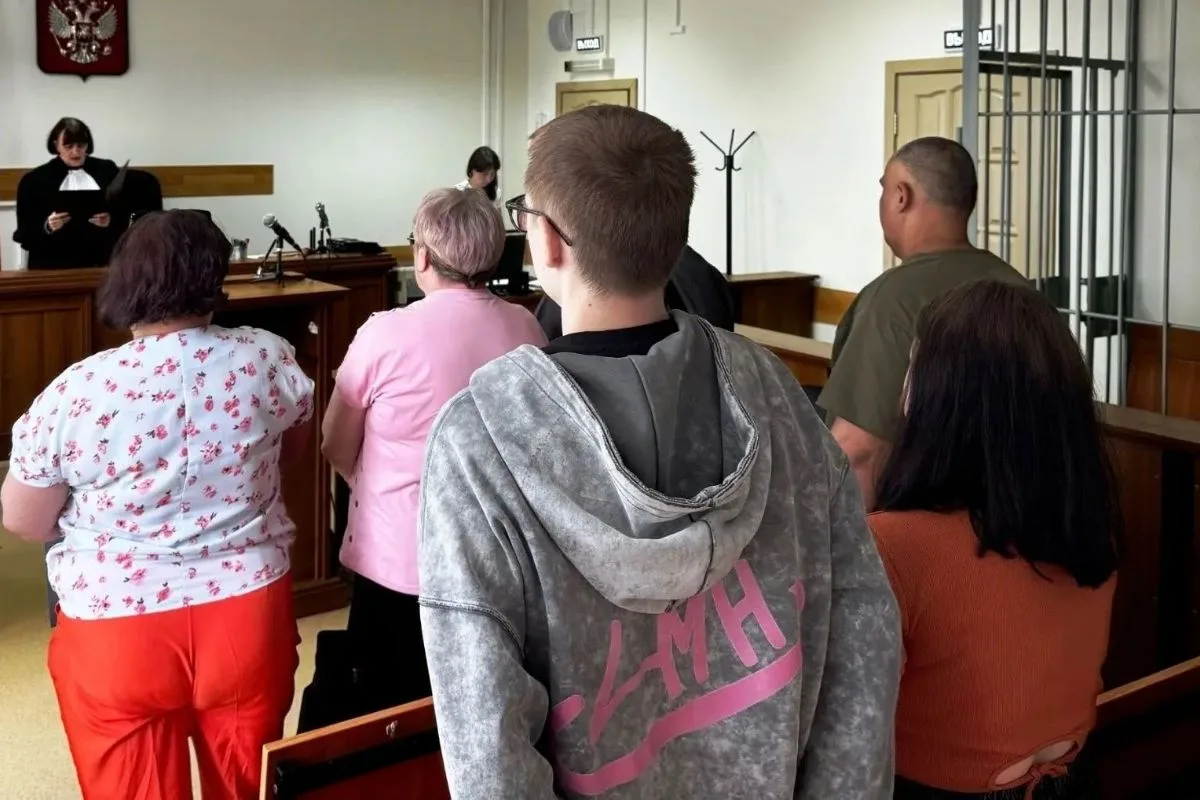 В Первоуральске суд вынес приговор шести местным жителям за кражи из магазина крупной торговой сети.