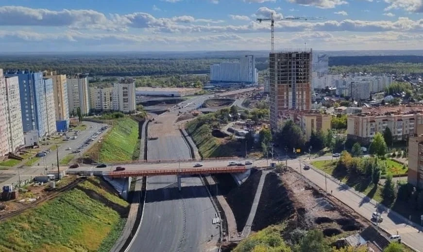 Провалы на путепроводе: когда в Уфе начнут ремонт и есть ли опасность