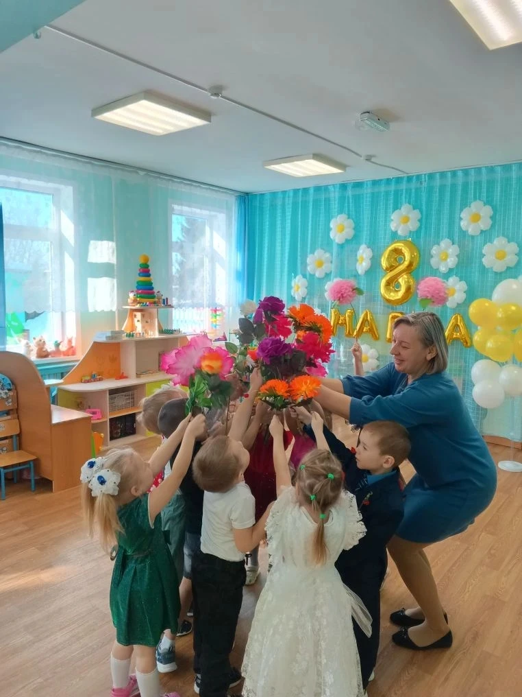 Утренники ко Дню 8 марта!