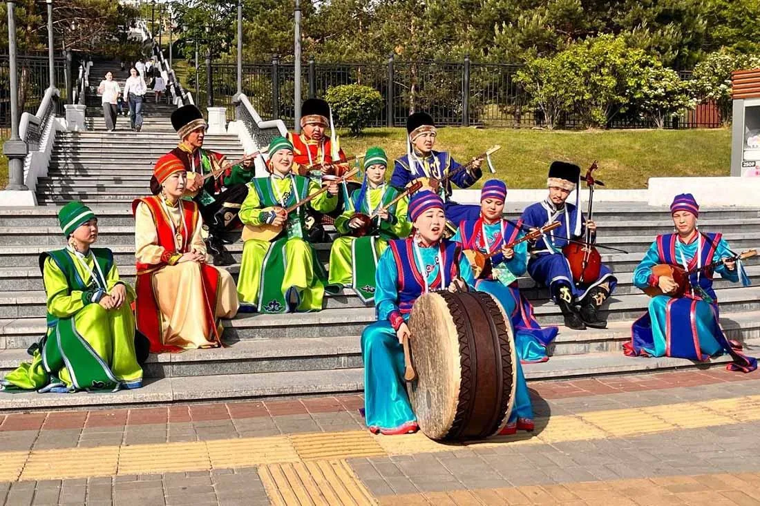 Студия «Кунчечектер» – в числе победителей на Российской студенческой весне
 
Народная алтайская мол