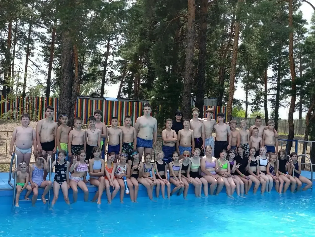 💦Безопасность на воде — приоритет летнего отдыха☀
✅На базе оздоровительных лагерей ГБДОУ ВО «Зелена