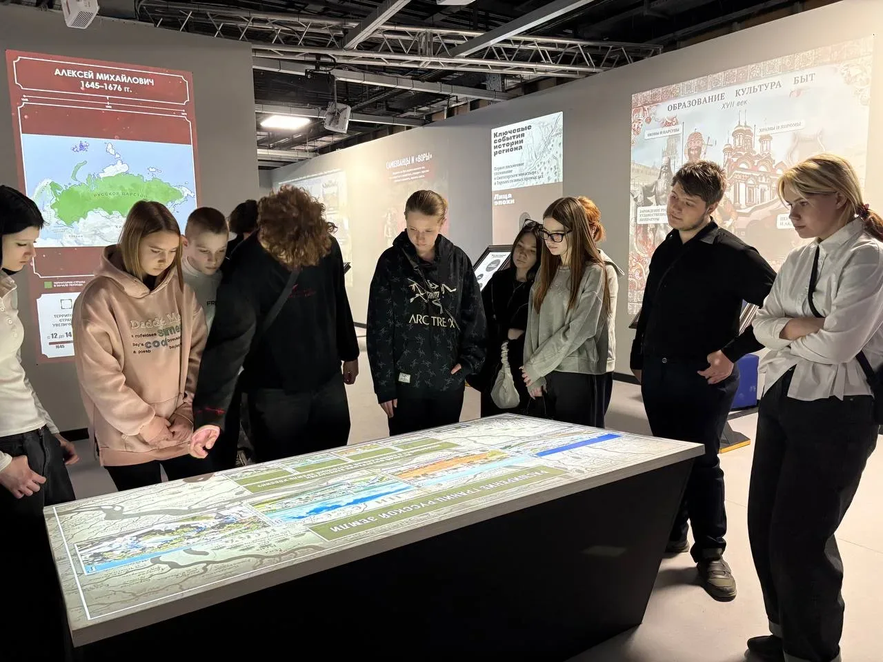 🇷🇺Погружение юных макеевчан в историю! 🚀  Экскурсия в Сердце Истории 🤩 продолжаются.  😇Что же впечат