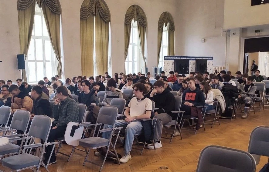 💫  В МАДИ обсудили документальный фильм «Предательство» с участием представителя прокуратуры САО  📺 