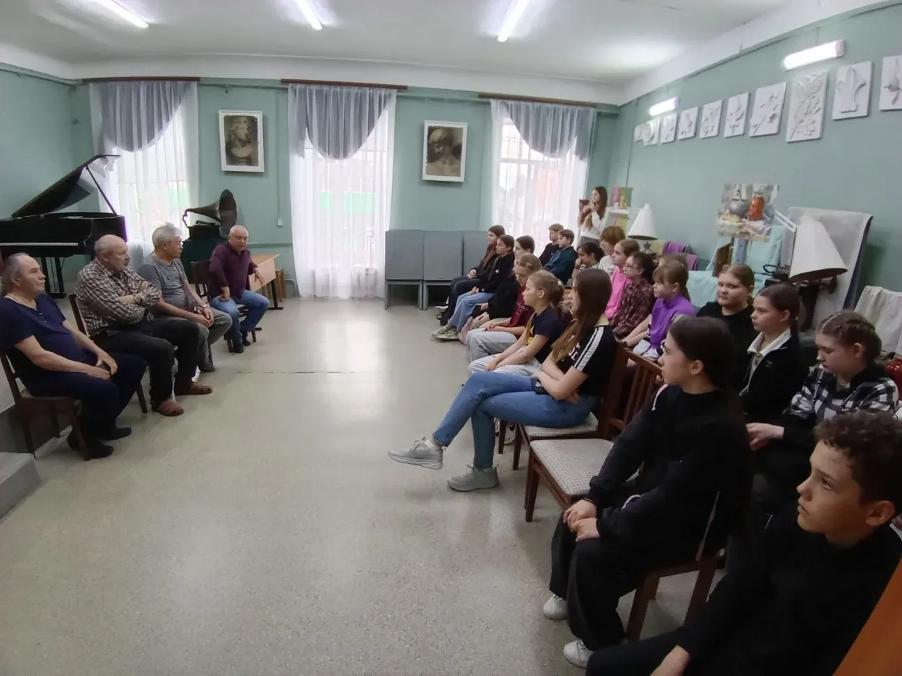 В этом году исполняется 60 лет Детской художественной школе Моршанска, и наша школа иск...