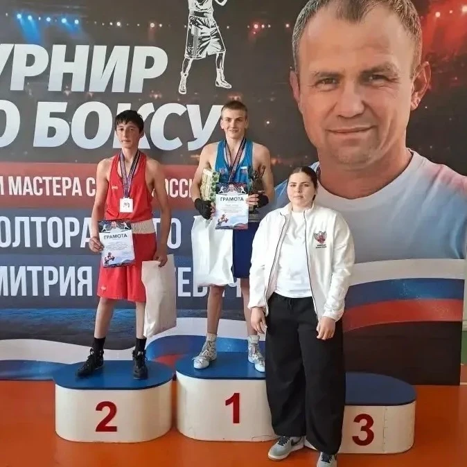 Ейские спортсмены завоевали медали на Открытом турнире по боксу в Курганинске