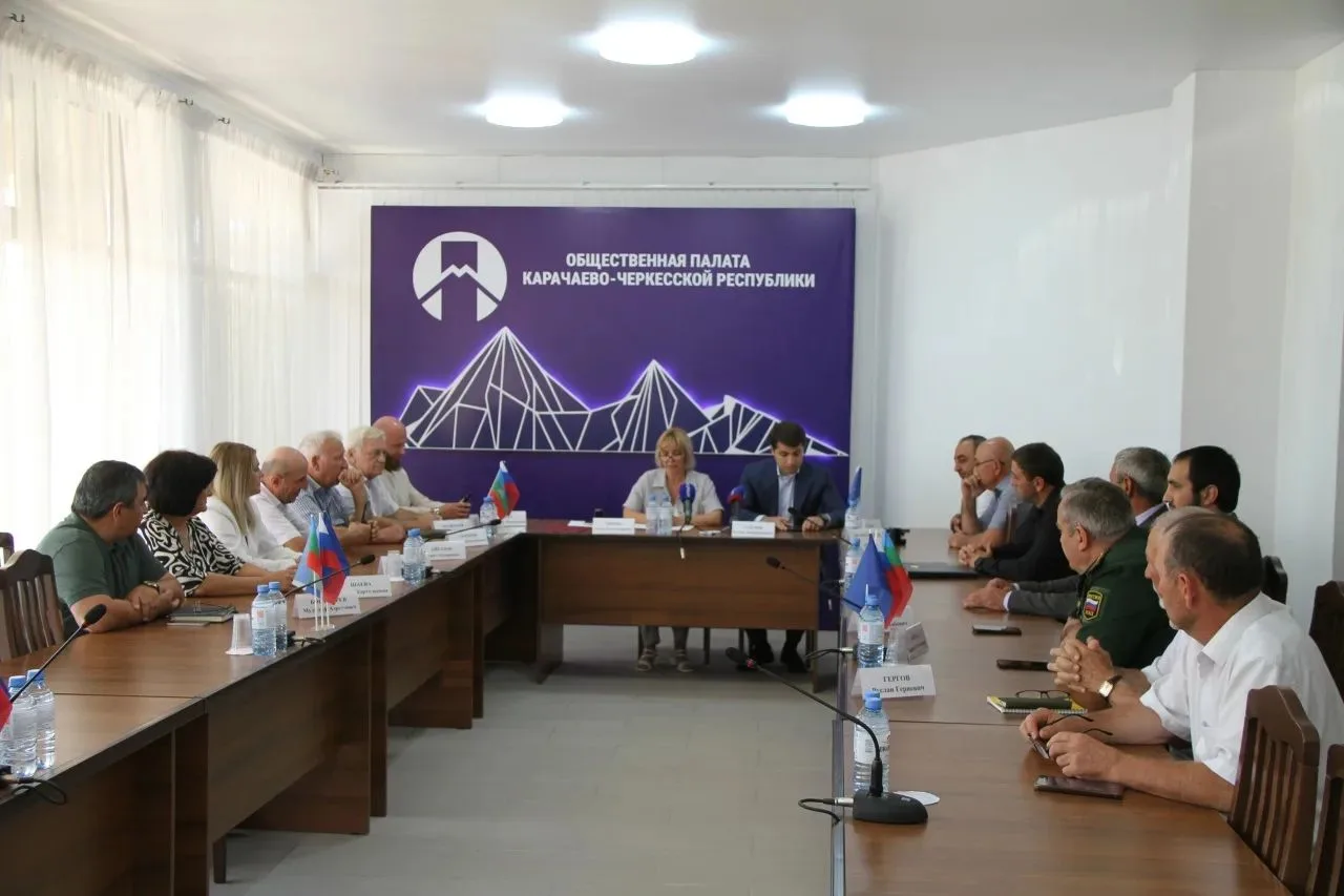 🤝 Комитет семей воинов Отечества по КЧР участвует в обеспечении прозрачности выборов