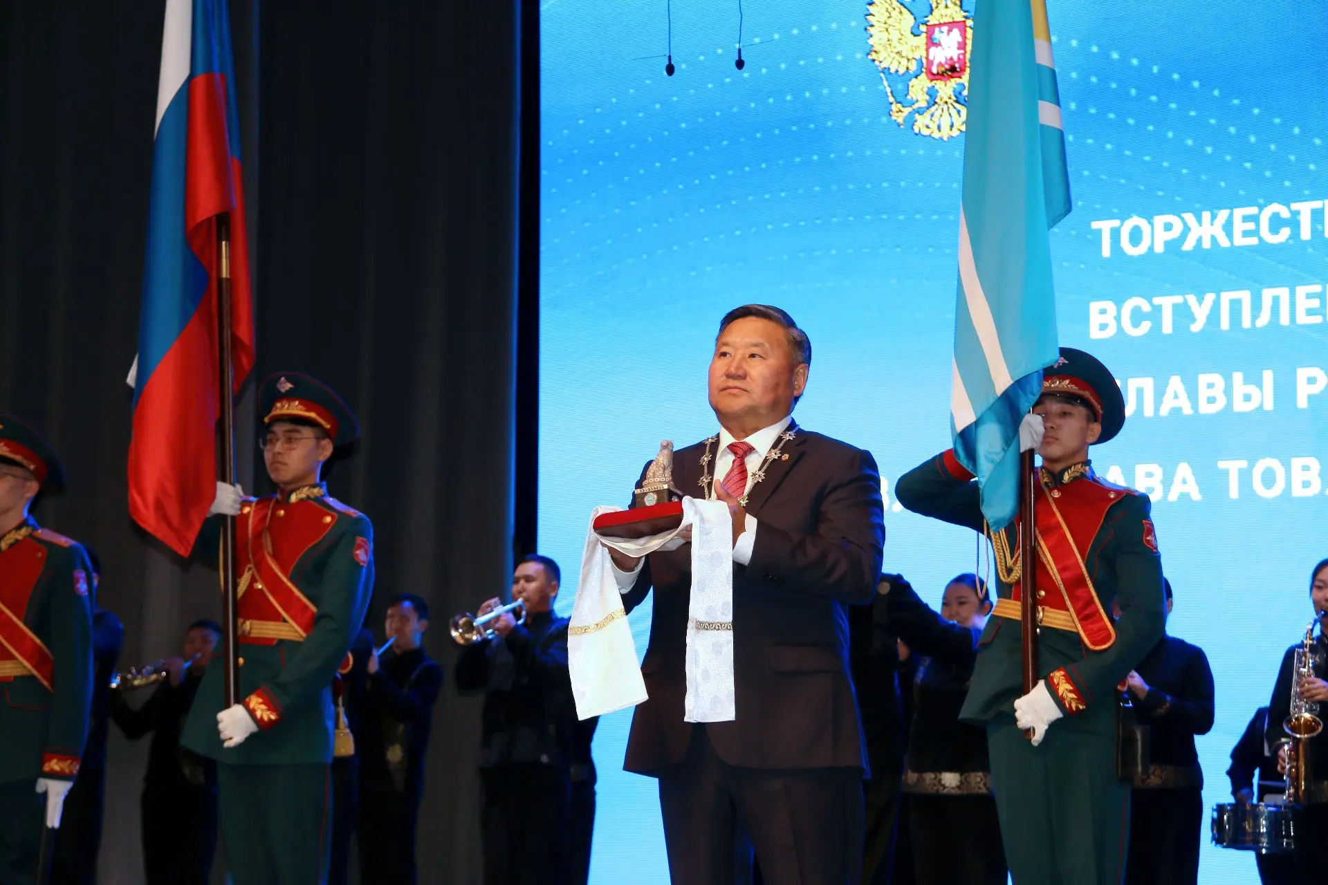 Всенародно избранный Глава Республики Тыва Владислав Товарищтайович Ховалыг сегодня вст...