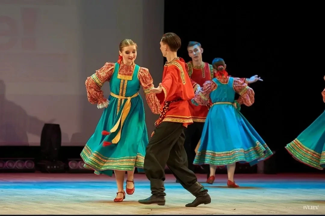 🌸 ЗНАКОМИМ С НОВЫМ ПЕДАГОГОМ ПО ХОРЕОГРАФИИ!