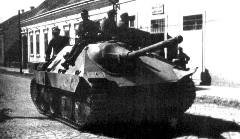 Немецкий истребитель танков Jagdpanzer 38(t) «Hetzer» из состава группы армий «Южная Ук...