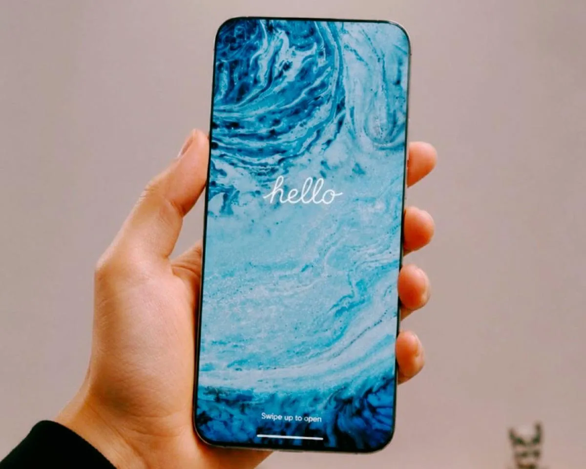📱 Apple готовит крупнейший редизайн iPhone к 20-летию линейки.