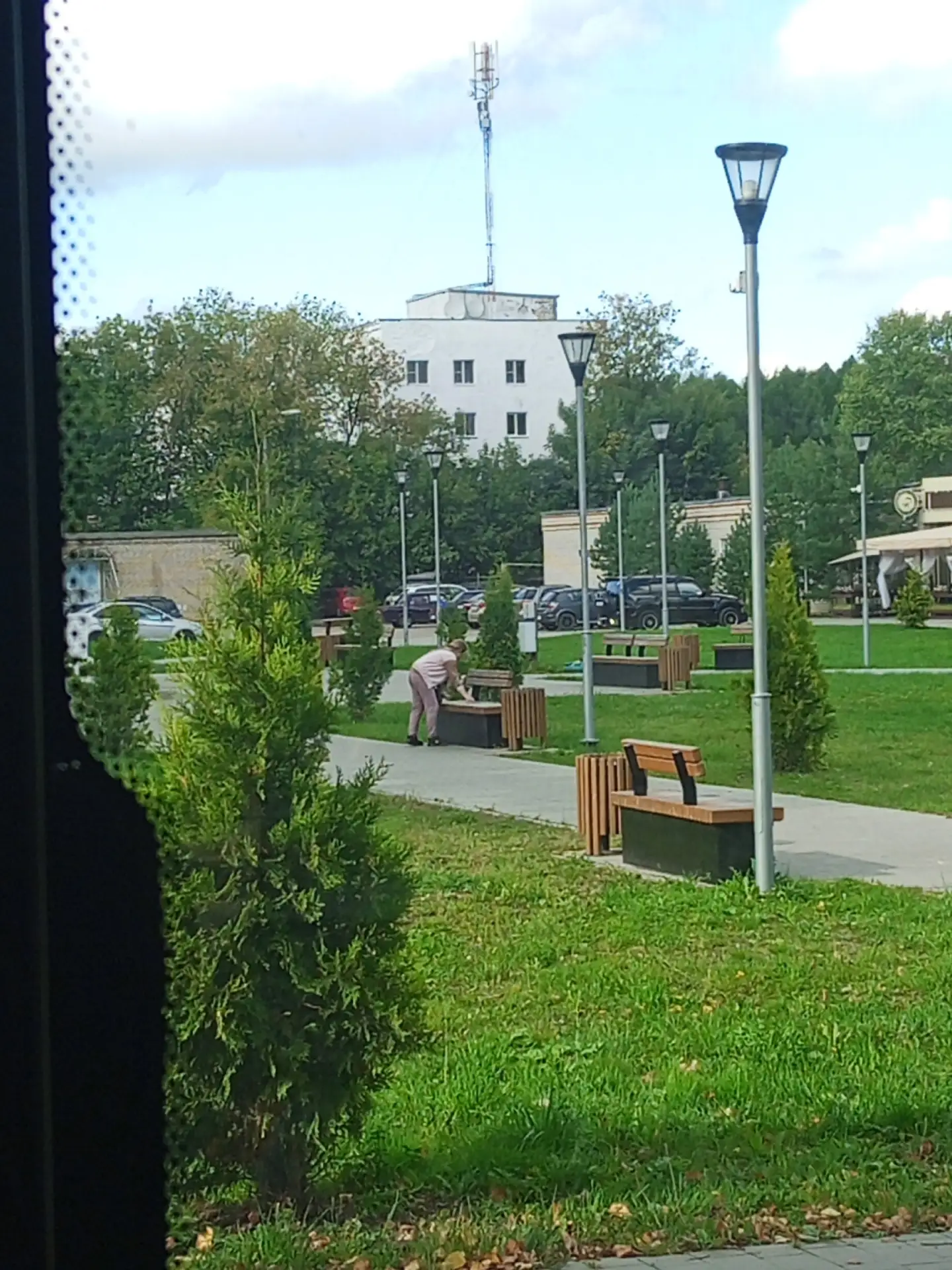 девочка которая танцевала тренды около фонтана в 15:03, ты очень красиво танцуешь, дай ...