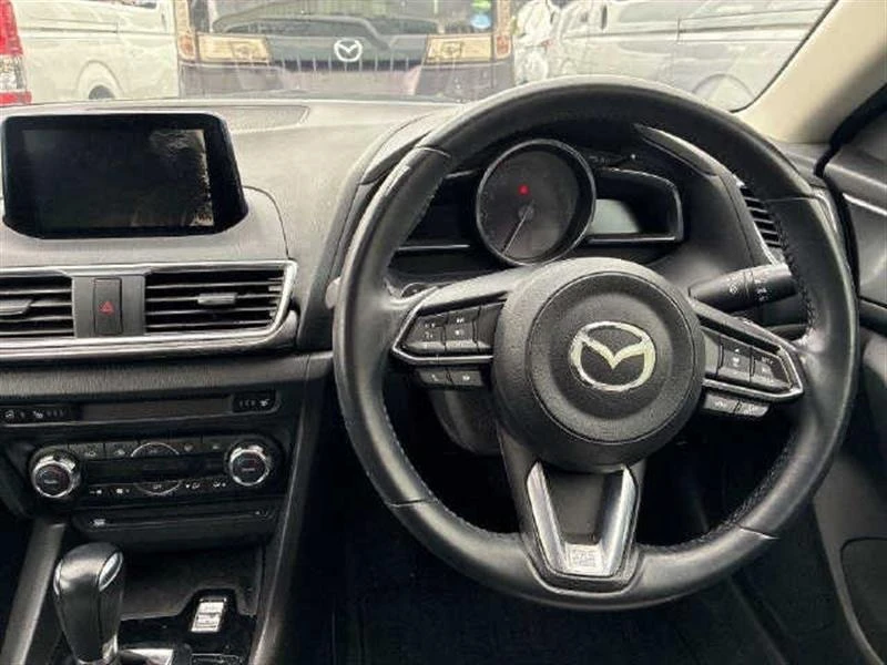 🇯🇵Выиграли на японском аукционе Mazda Axela Sport 2017 года для нашего клиента   ➤Пробег: 111.000км 