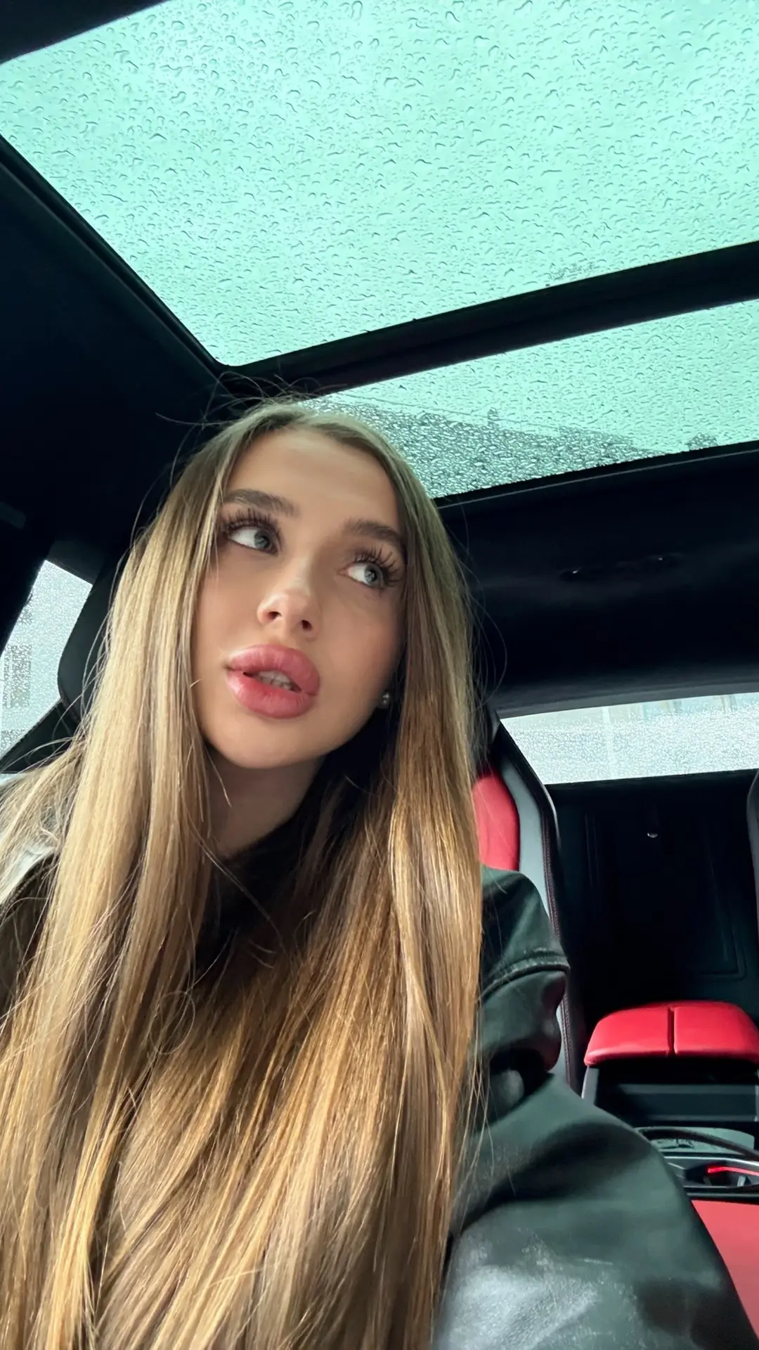 У кого тоже дождь? 🌧️