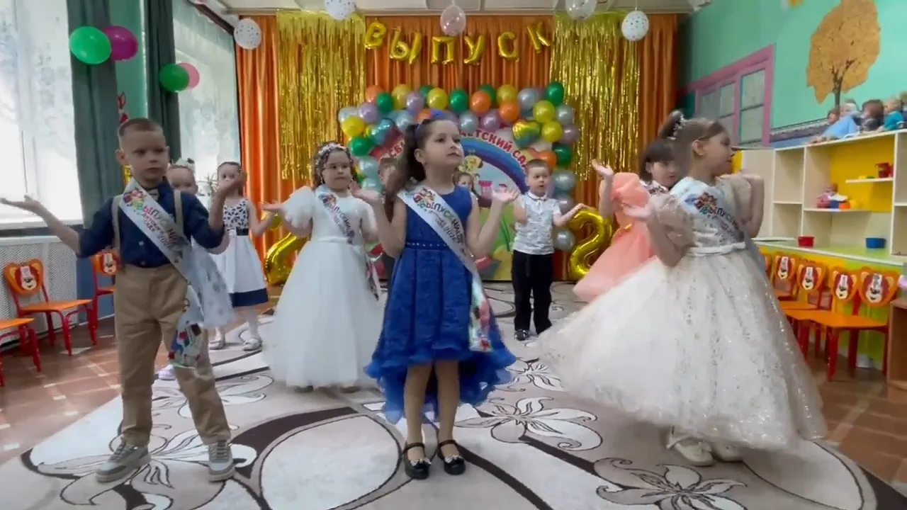Сегодня в нашем детском саду прошёл незабываемый выпускной утренник!