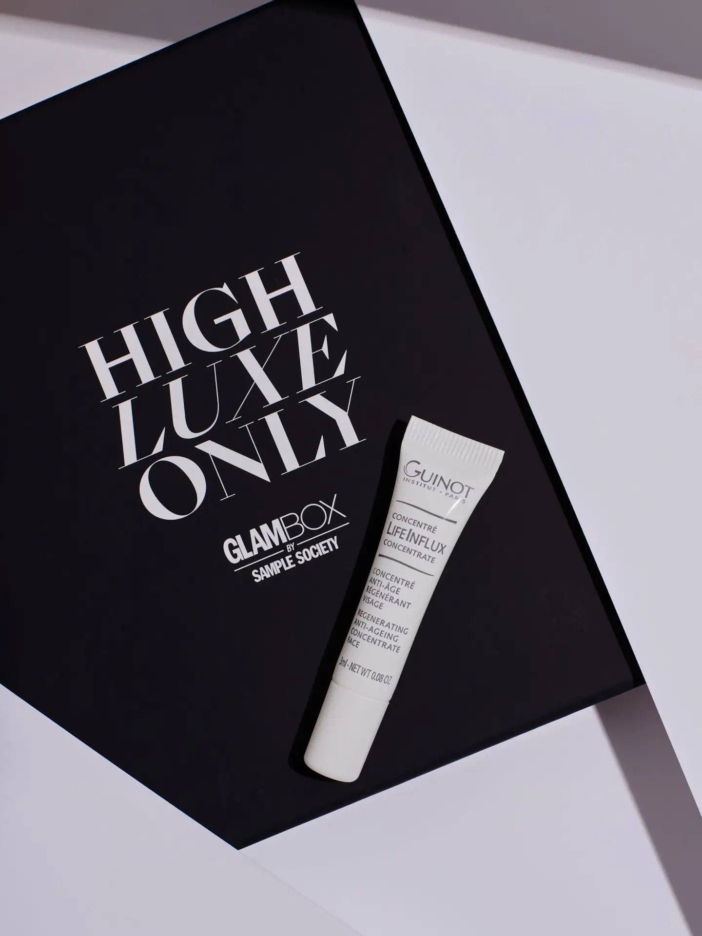 Следующий продукт из коробочки High Luxe Box — антивозрастной нейро-концентрат Life Inf...