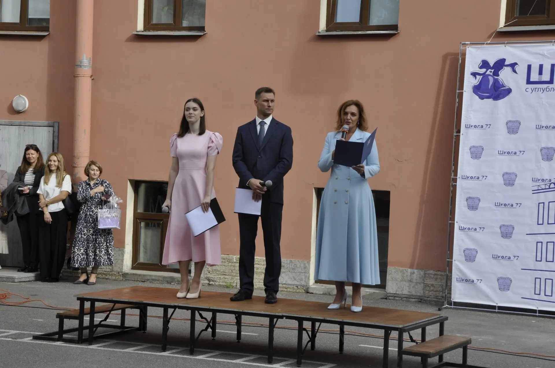 🔔 Сегодня, 1 сентября, в нашей школе прошла торжественная линейка, где прозвенел первы...