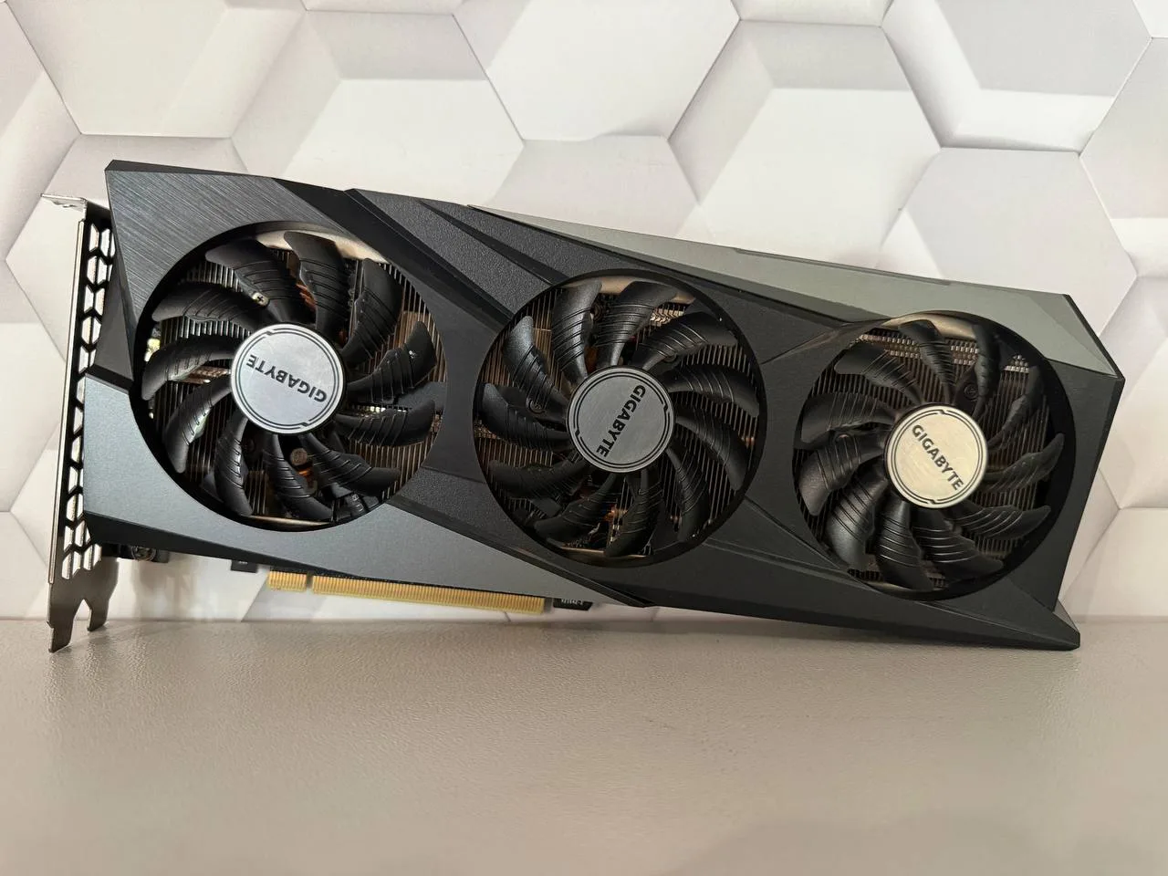 #Наличие #Мск #ОтАдмина

RTX 3060 Gigabyte Gaming 12Gb  — 20000₽
В наличии 1Шт


Есть услуга Trade-I