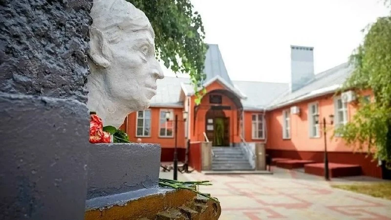 🎤 В Лисках пройдёт фестиваль к 65-летию поэта Александра Ромахова.