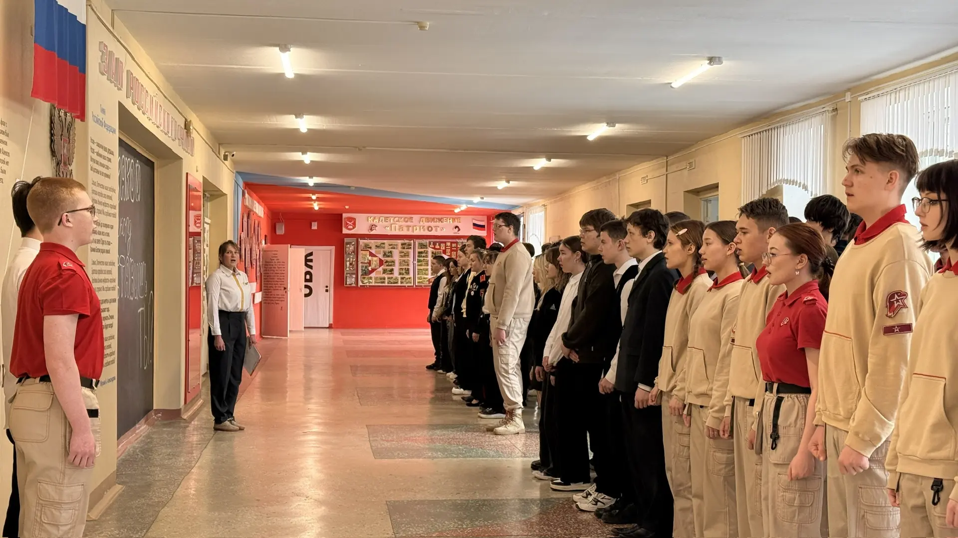 🇷🇺 Славься страна, мы гордимся тобой!   13 апреля, понедельник, учебный день в школе №3 п.Советский 