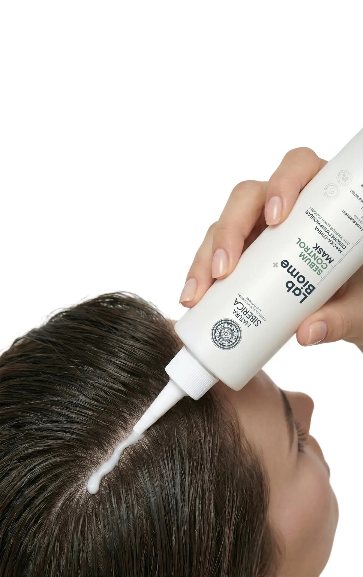 Кожа головы быстро становится жирной, а волосы теряют свежесть уже на следующий день?

Летом в жару 