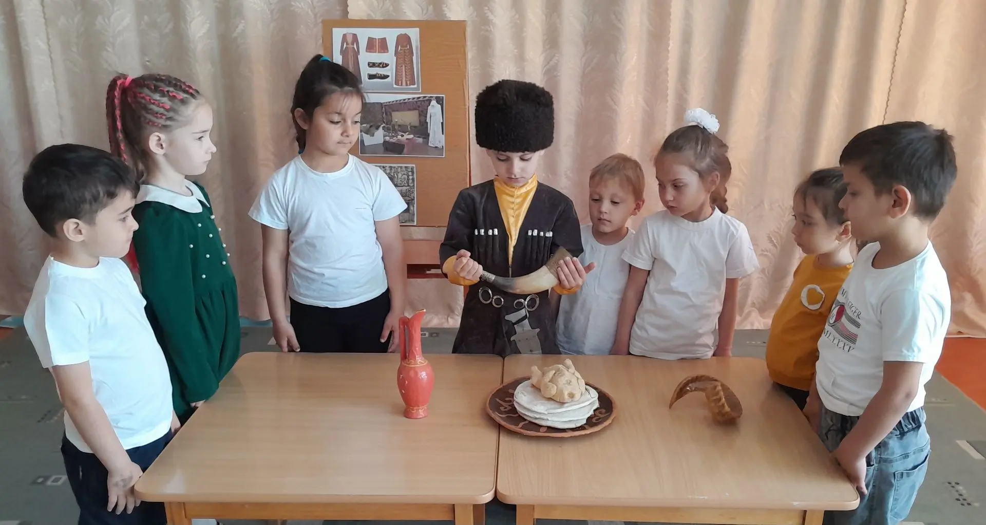 Всероссийская неделя правовой помощи, приуроченная ко Дню семьи, любви и верности.
В детском саду с 