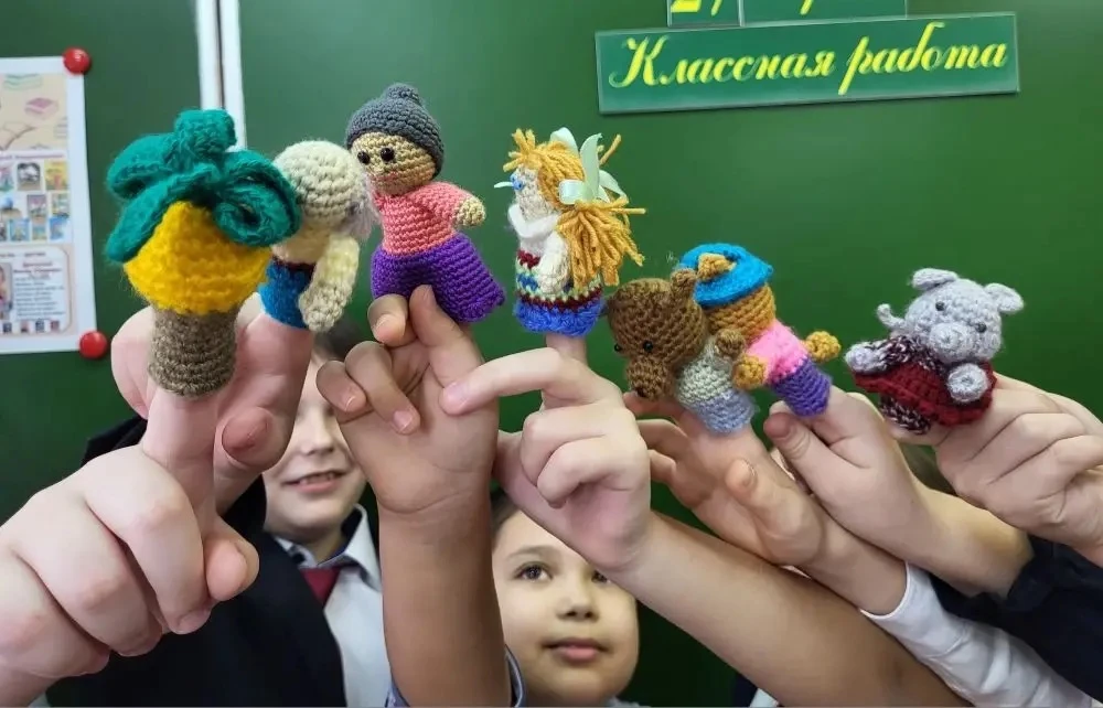 🎭 27 марта — Всероссийский день театра! 🎭   Сегодня в нашей школе этот праздник прошёл на одной волн