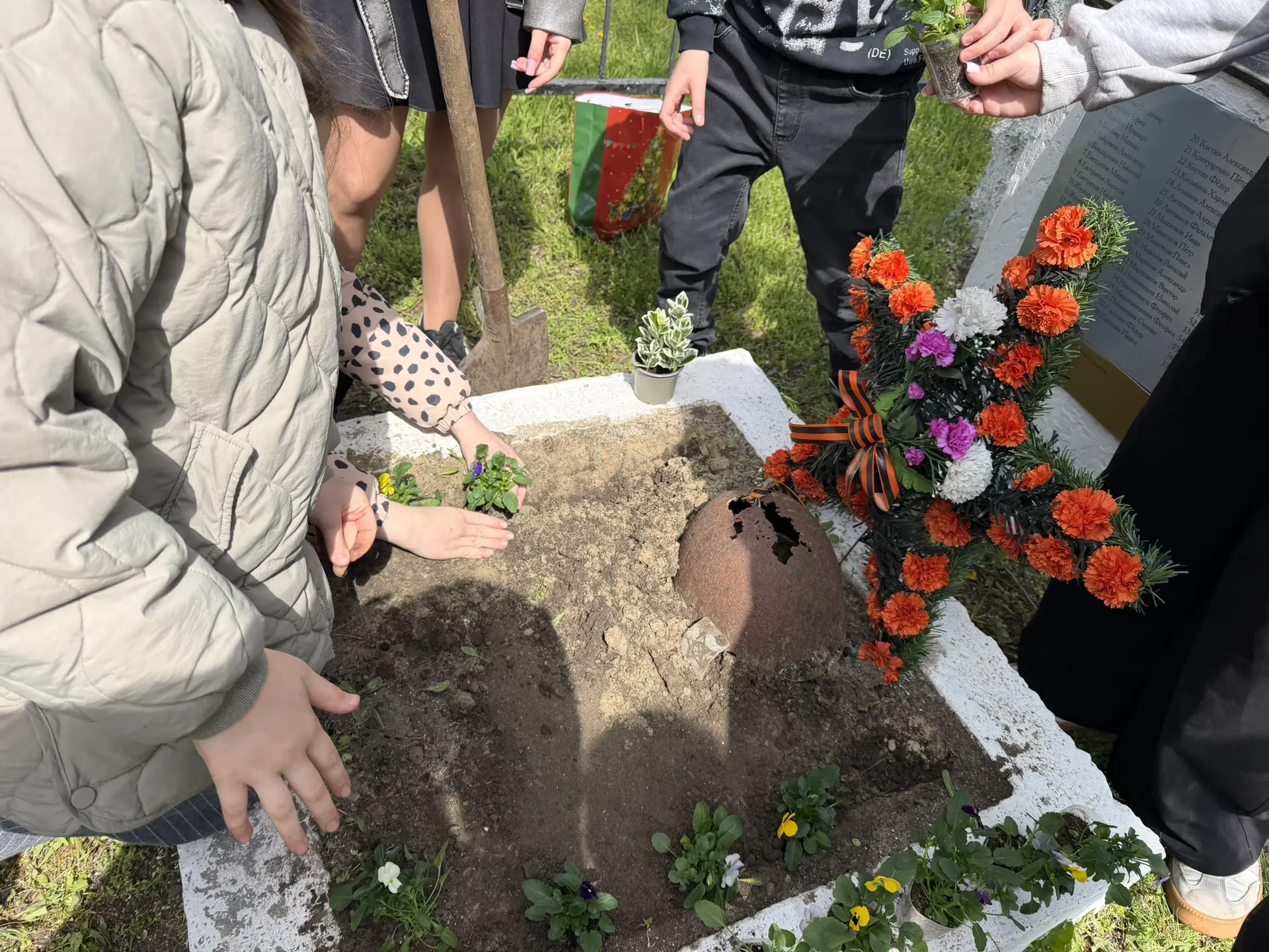 С 1 апреля в Ростовской области стартовала патриотическая акция «Дон помнит!», приуроче...