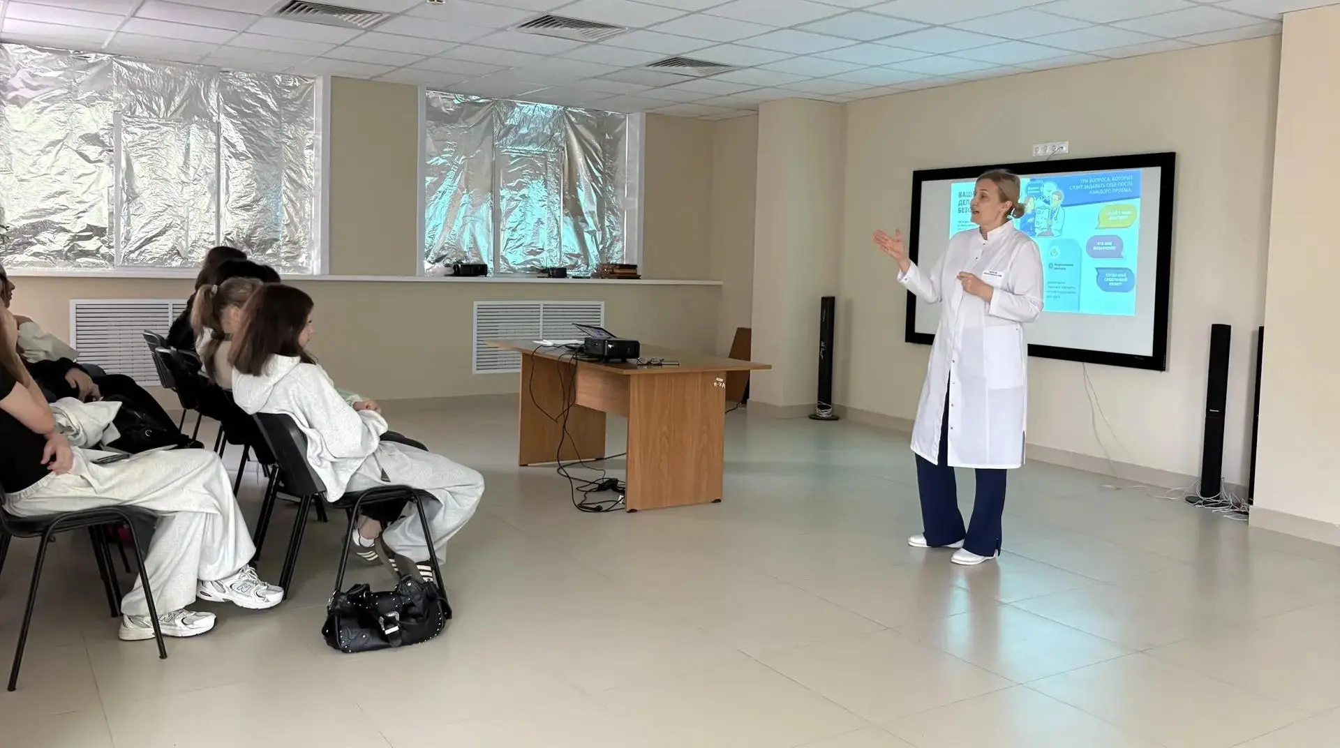 🏥 День открытых дверей в «Школе репродуктивного здоровья»: говорим с подростками о гла...