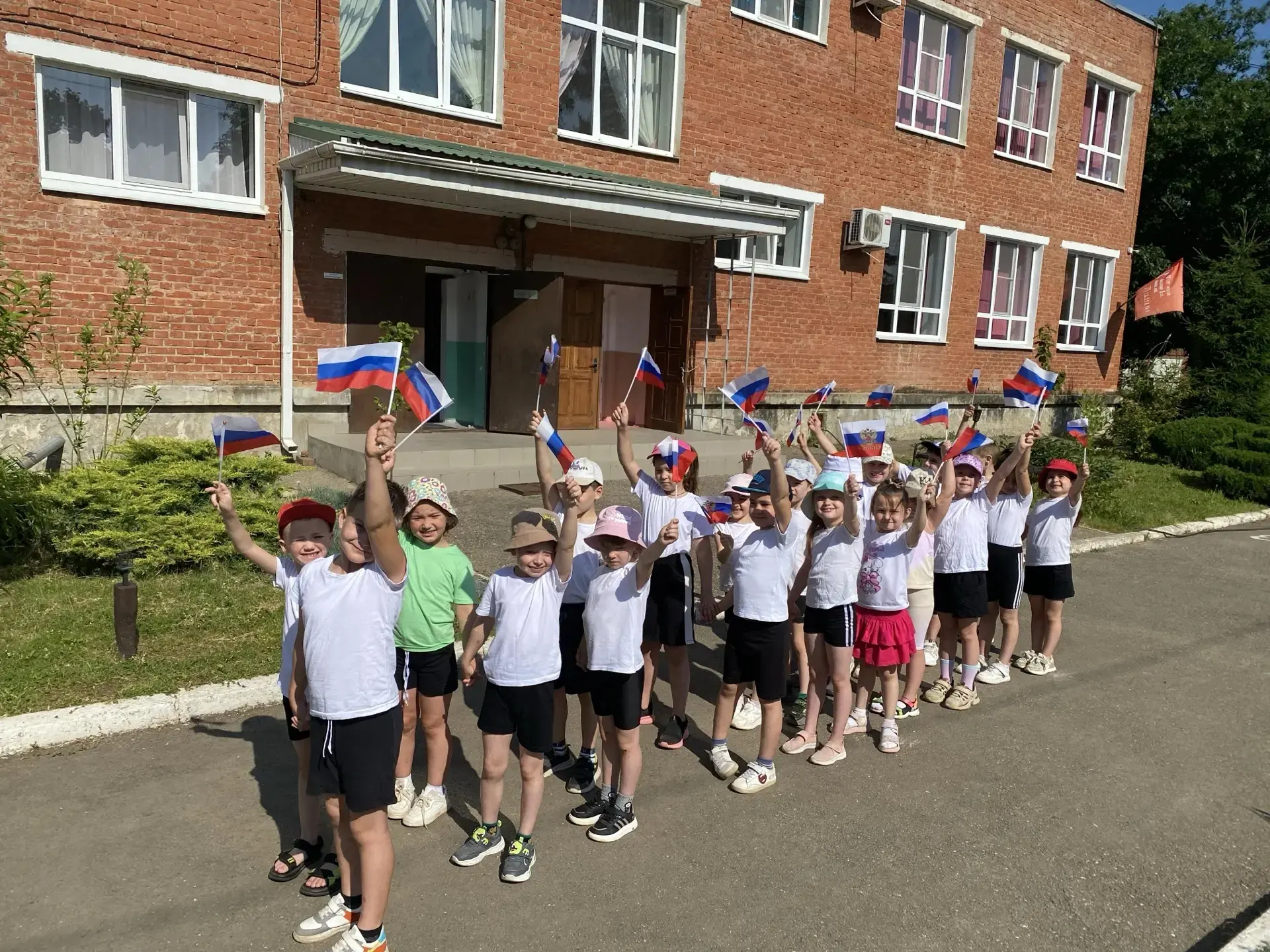 Эстафеты с российским размахом: как мы День России отмечали!🇷🇺🇷🇺🇷🇺
Вы бы видели, какие веселый